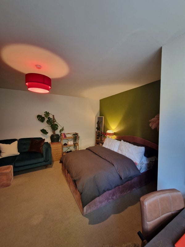 Room Bayston Road in Greater London