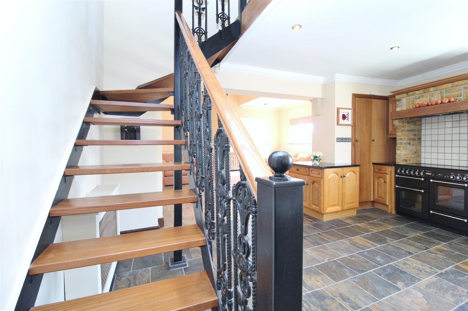 Flat Mymms Drive in Welwyn Hatfield