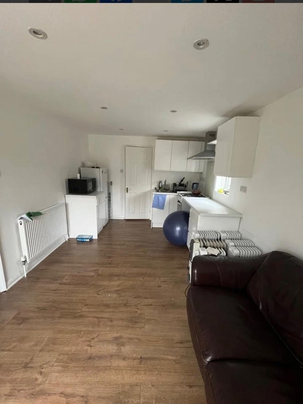 Room Bessborough Road in Greater London