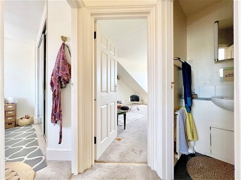 Flat Belsize Lane in London