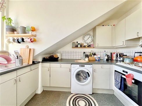 Flat Belsize Lane in London