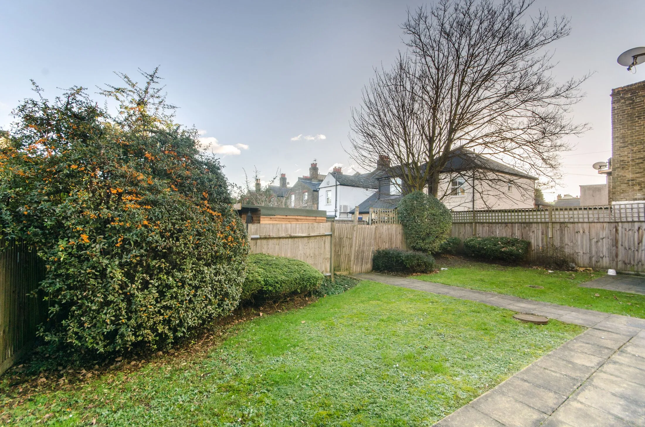 Flat Merton Road in Greater London