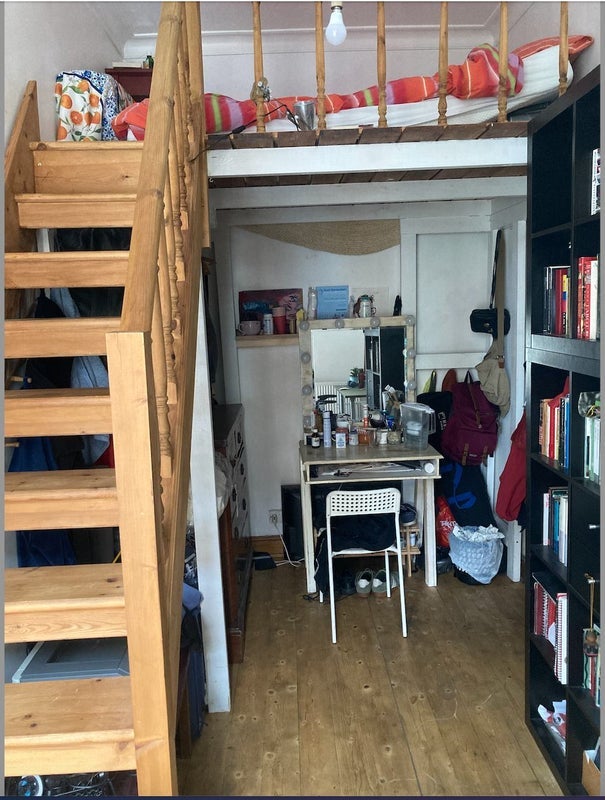 Room Clarence Road in Greater London