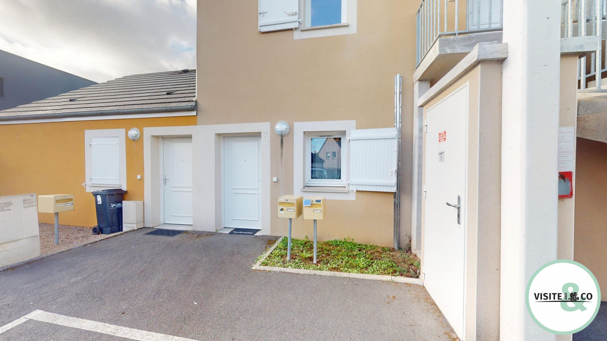 Flat Rue du Clos du Puits in Saint-Martin-de-May