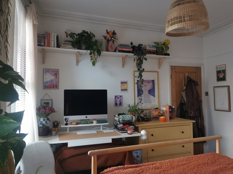 Room Bourne Road in Greater London