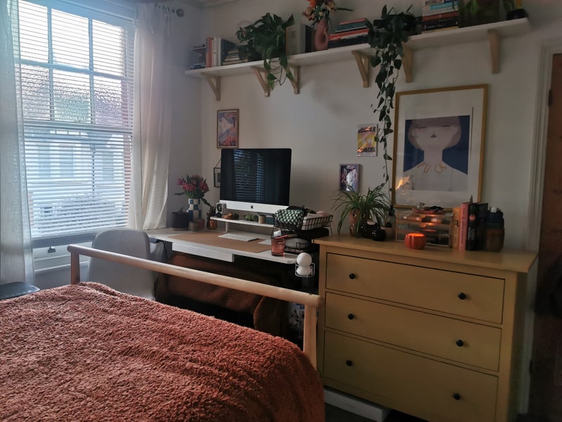 Room Bourne Road in Greater London