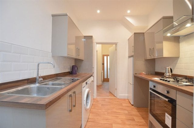 Flat Rutland Road in Greater London