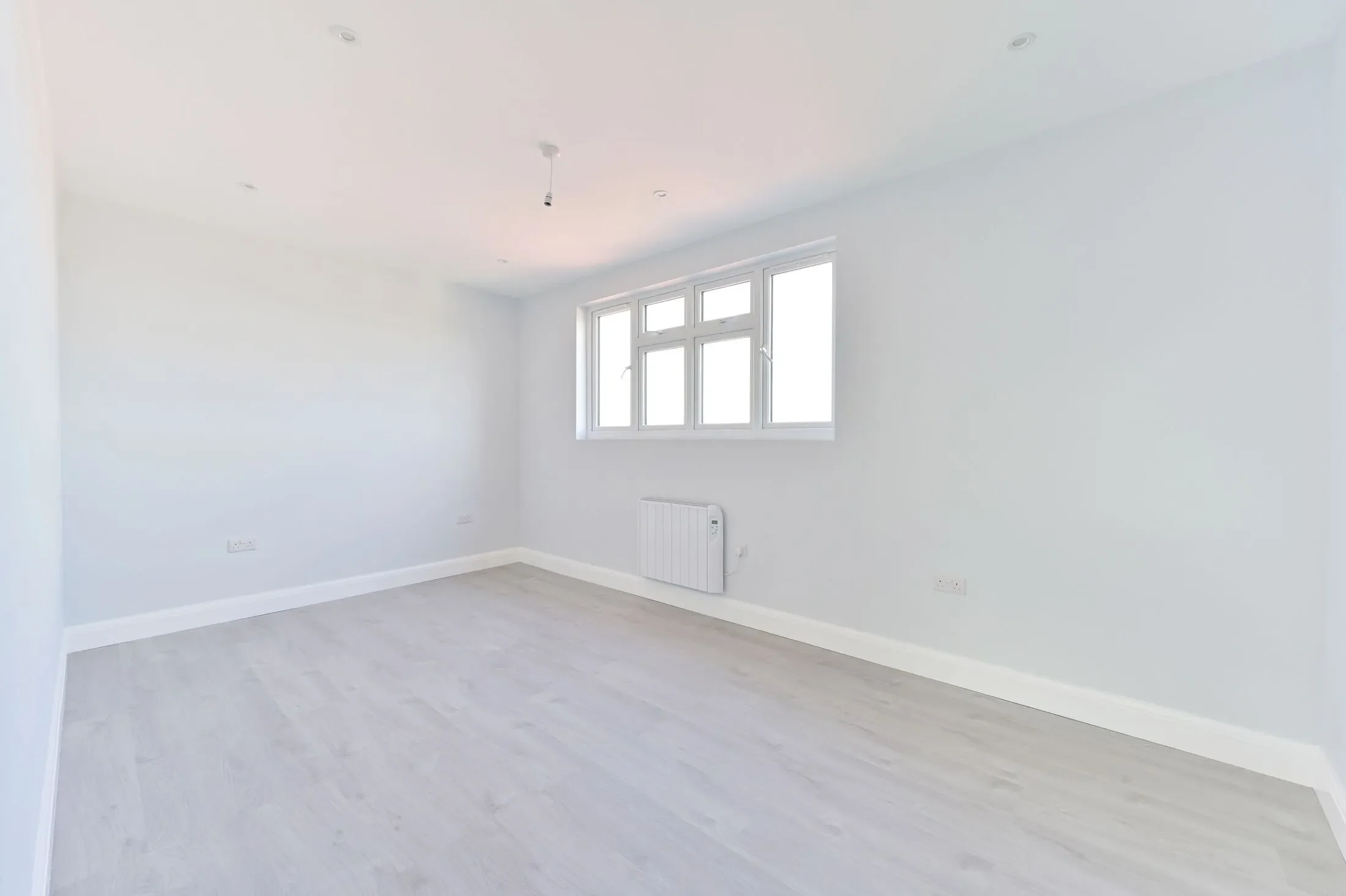 Flat Hazelwood Avenue in Greater London