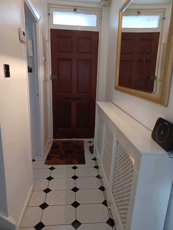 Room Cochrane Street in City of Westminster