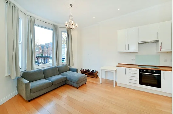 Flat Comeragh Road in Greater London