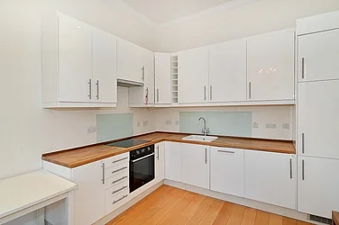 Flat Comeragh Road in Greater London