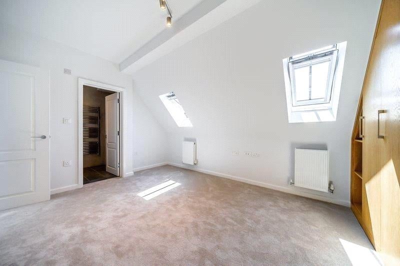 Flat Compayne Gardens in Greater London