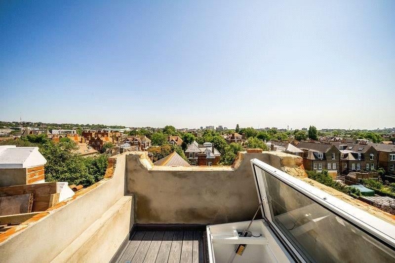 Flat Compayne Gardens in Greater London