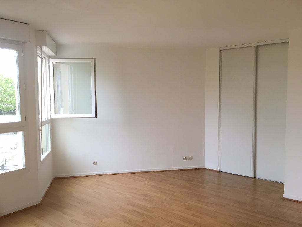 Flat Chemin de la Voirie in Cergy