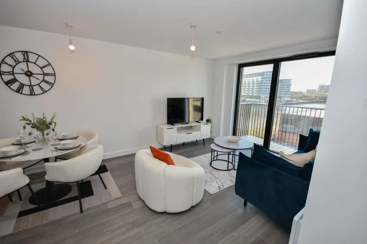 Flat Ordsall Lane in Salford
