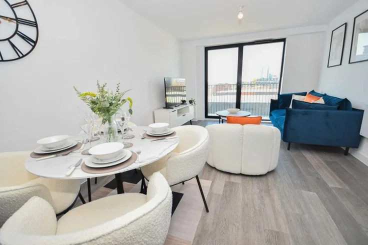 Flat Ordsall Lane in Salford
