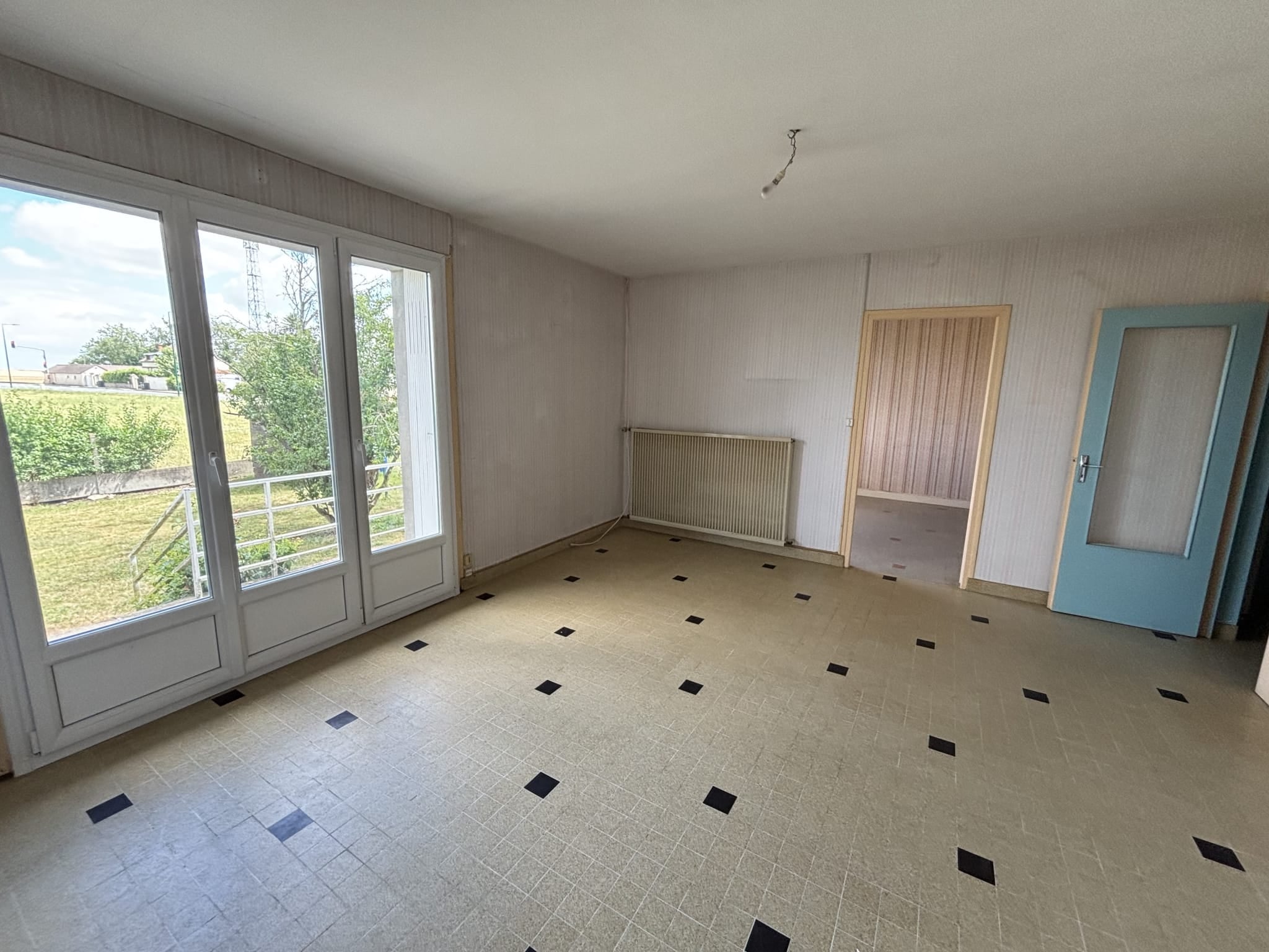 Appartement Route de Malesherbes à Sermaises