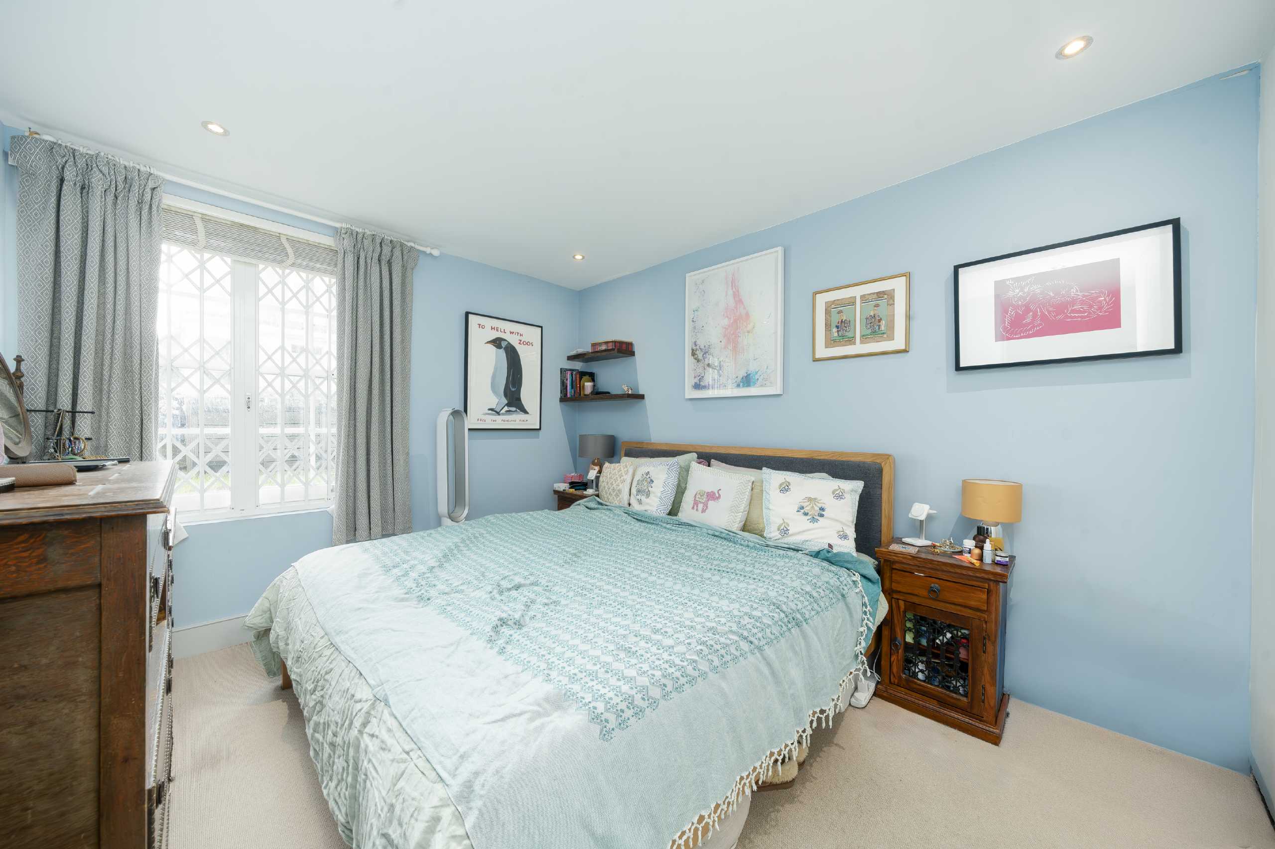 House Agar Grove in Greater London
