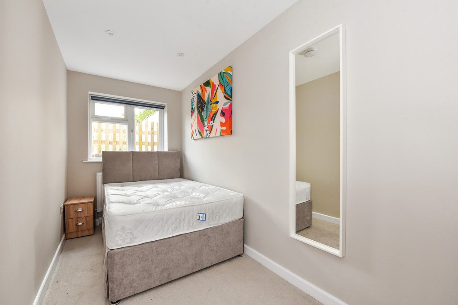 Room Trussell Crescent in Winchester