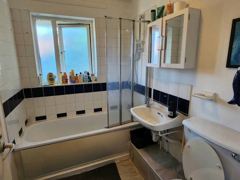 Room Brassey Road in Greater London