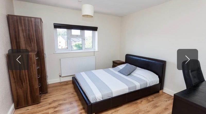 Room Sharpley Road in Charnwood