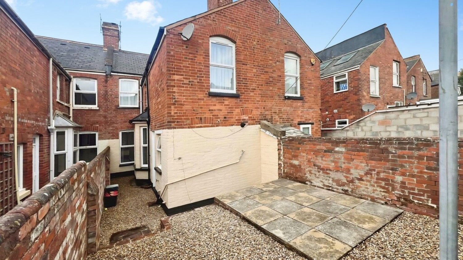 House Nichols Way in Exeter
