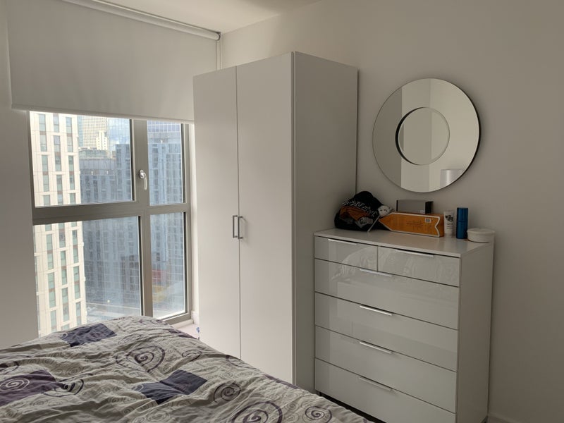 Flat Limeharbour in Greater London