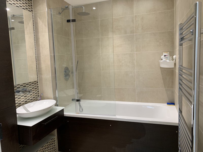 Flat Limeharbour in Greater London