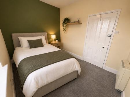 Room Hartford Road in Huntingdonshire