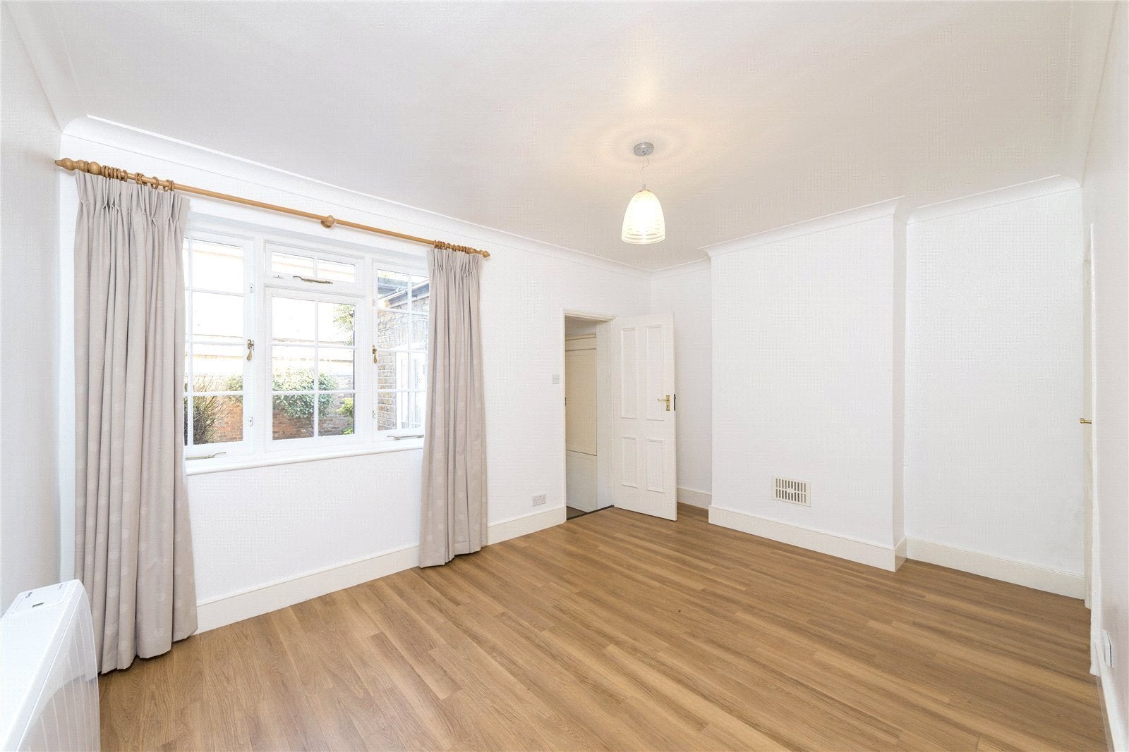 House St Peter's Grove in Greater London