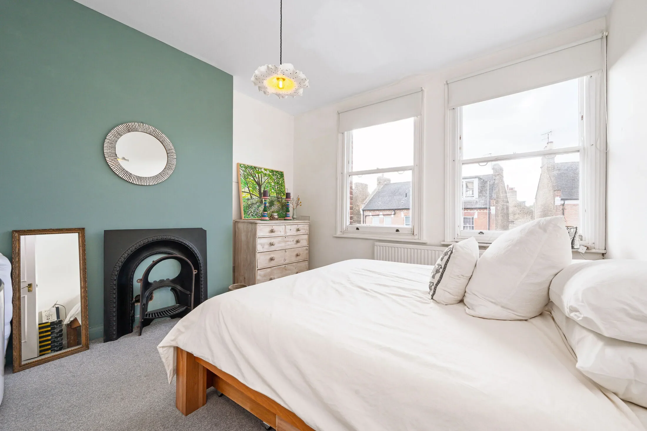 Flat Rona Road in Greater London