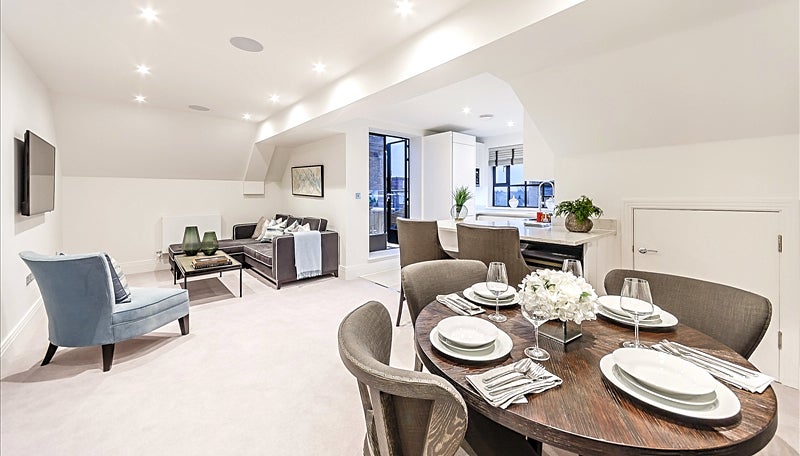 Flat Rainville Road in Greater London