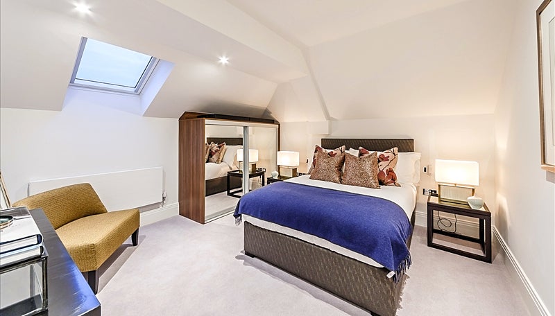 Flat Rainville Road in Greater London