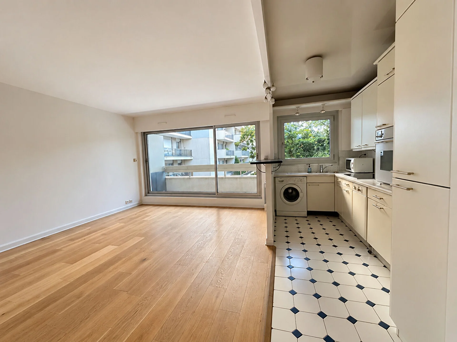 Flat Rue de Vaugirard in Paris