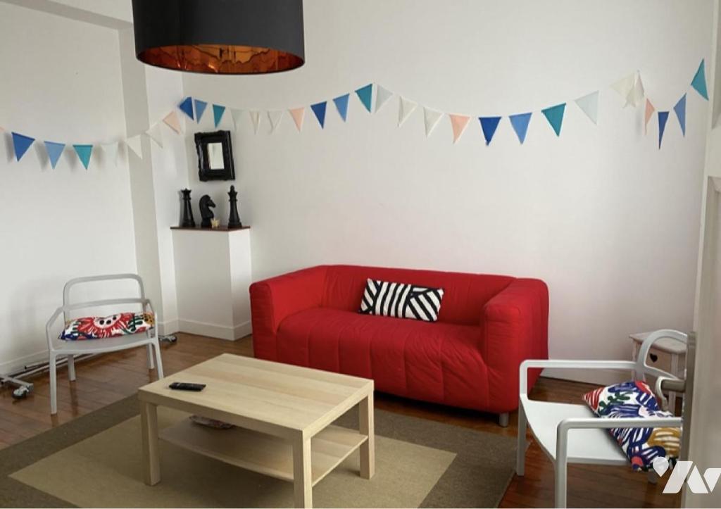 Room Rue de Bayeux in Caen