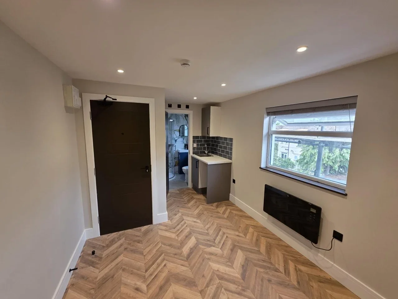 Flat Aubyn Square in Greater London