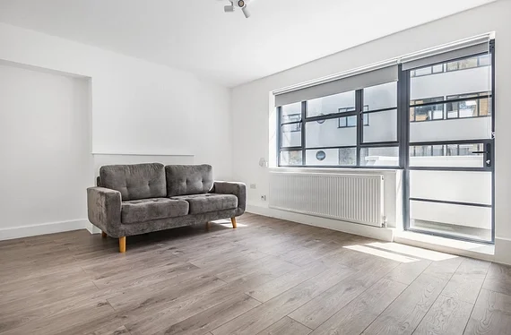 Flat Union Street in Greater London