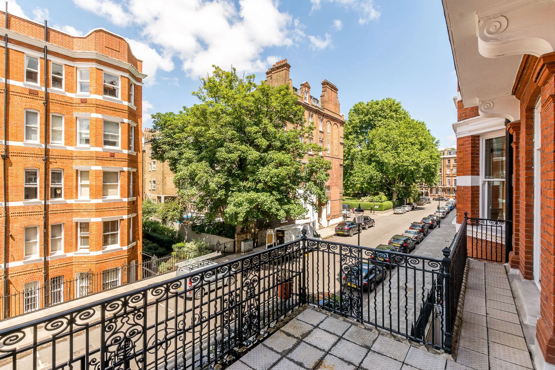 Flat Nevern Square in Greater London