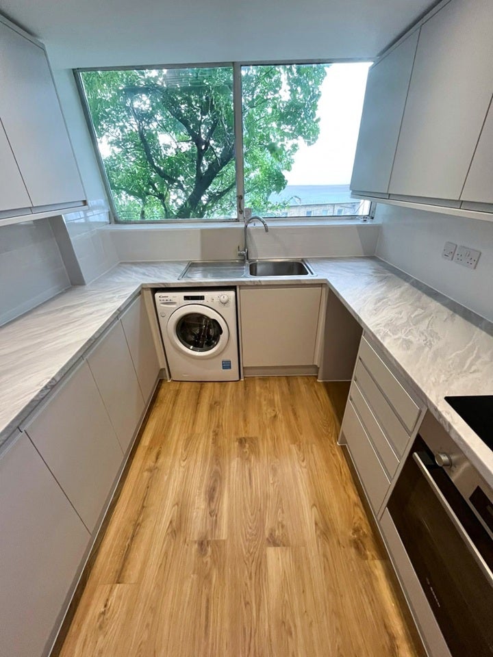 Room Treadgold Street in Greater London