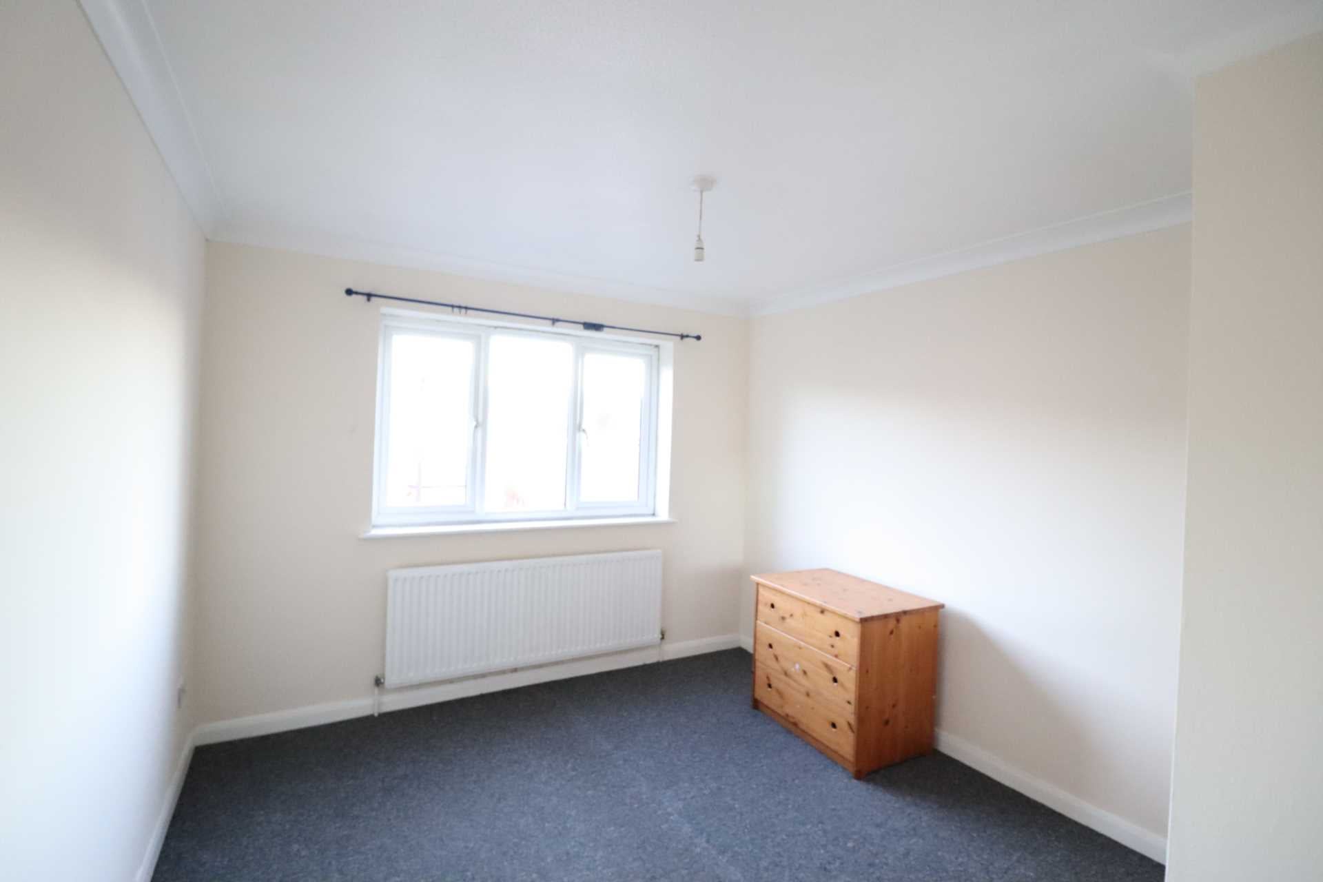 House Smewin Court in High Wycombe
