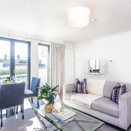 Flat Fulham Road in Greater London
