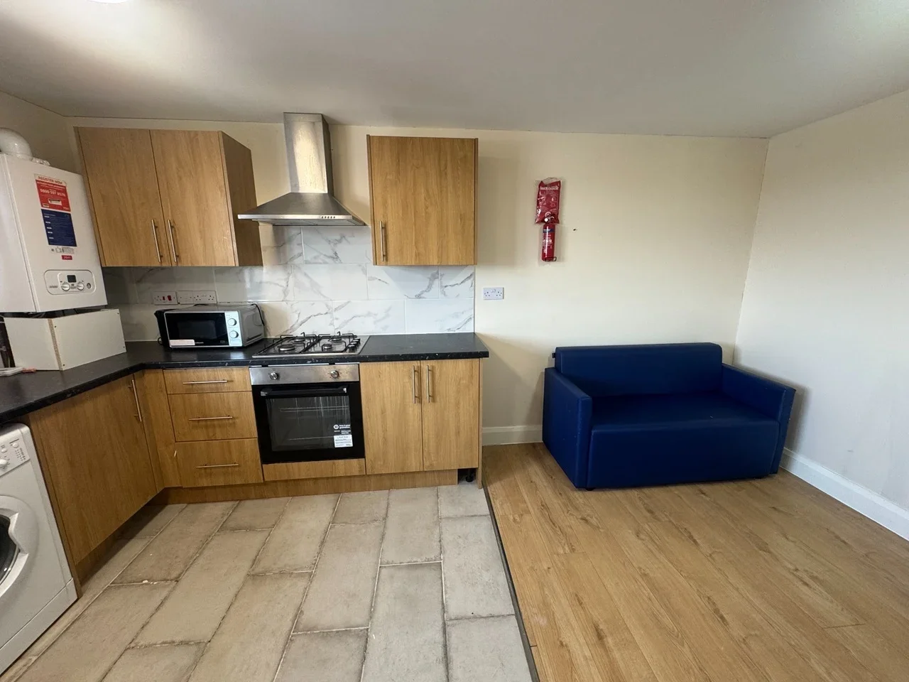 Flat Ilford Lane in Greater London