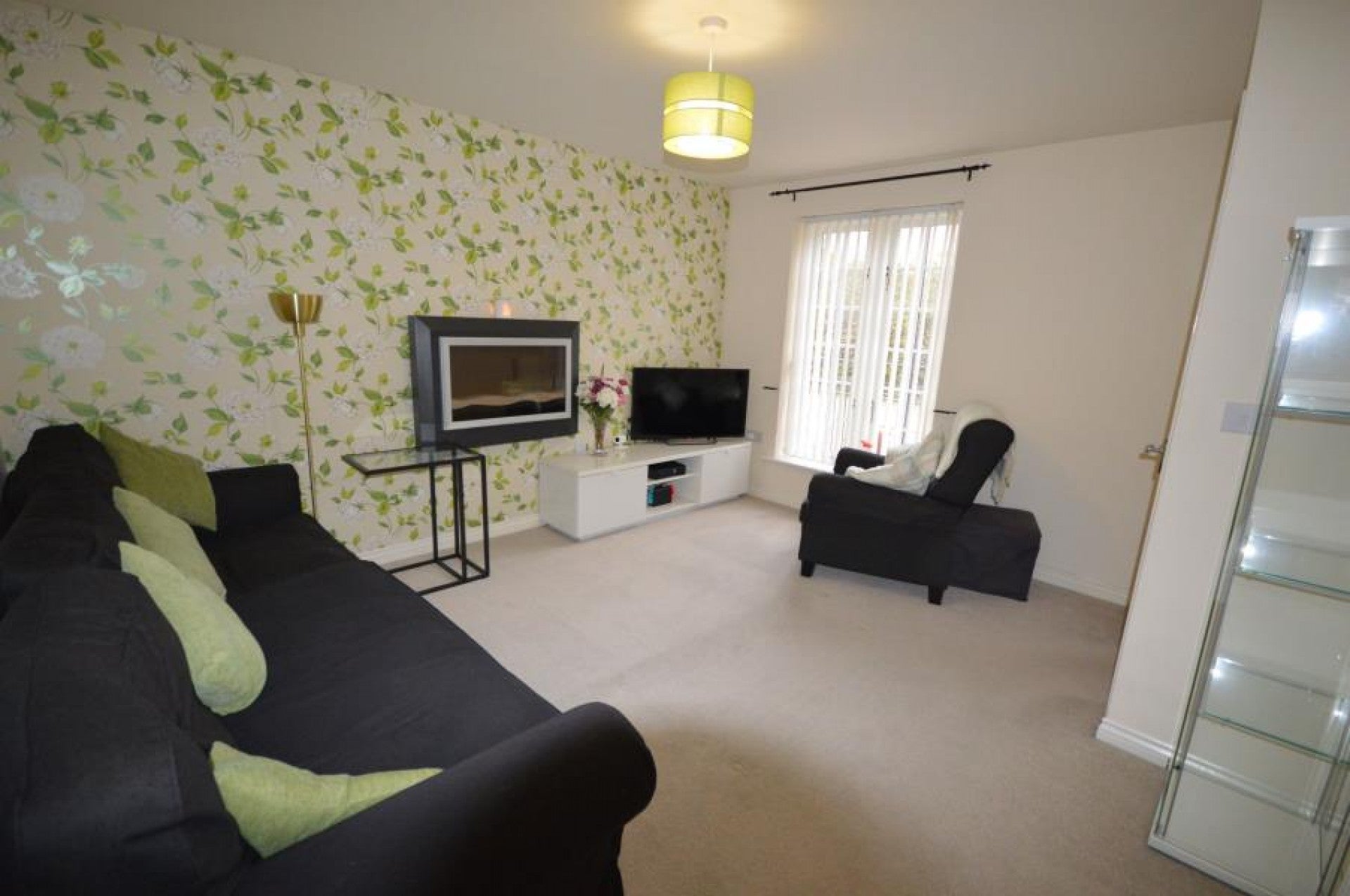 House Smallhill Road in Dawley