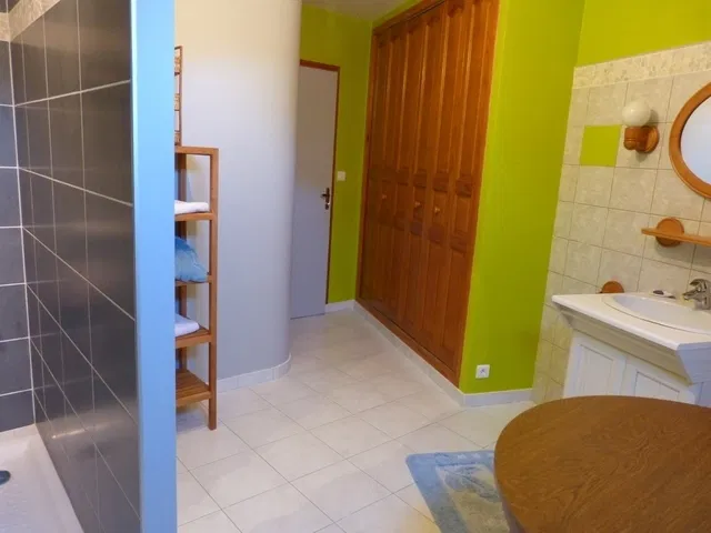 Chambre D 18 à Vert-Toulon