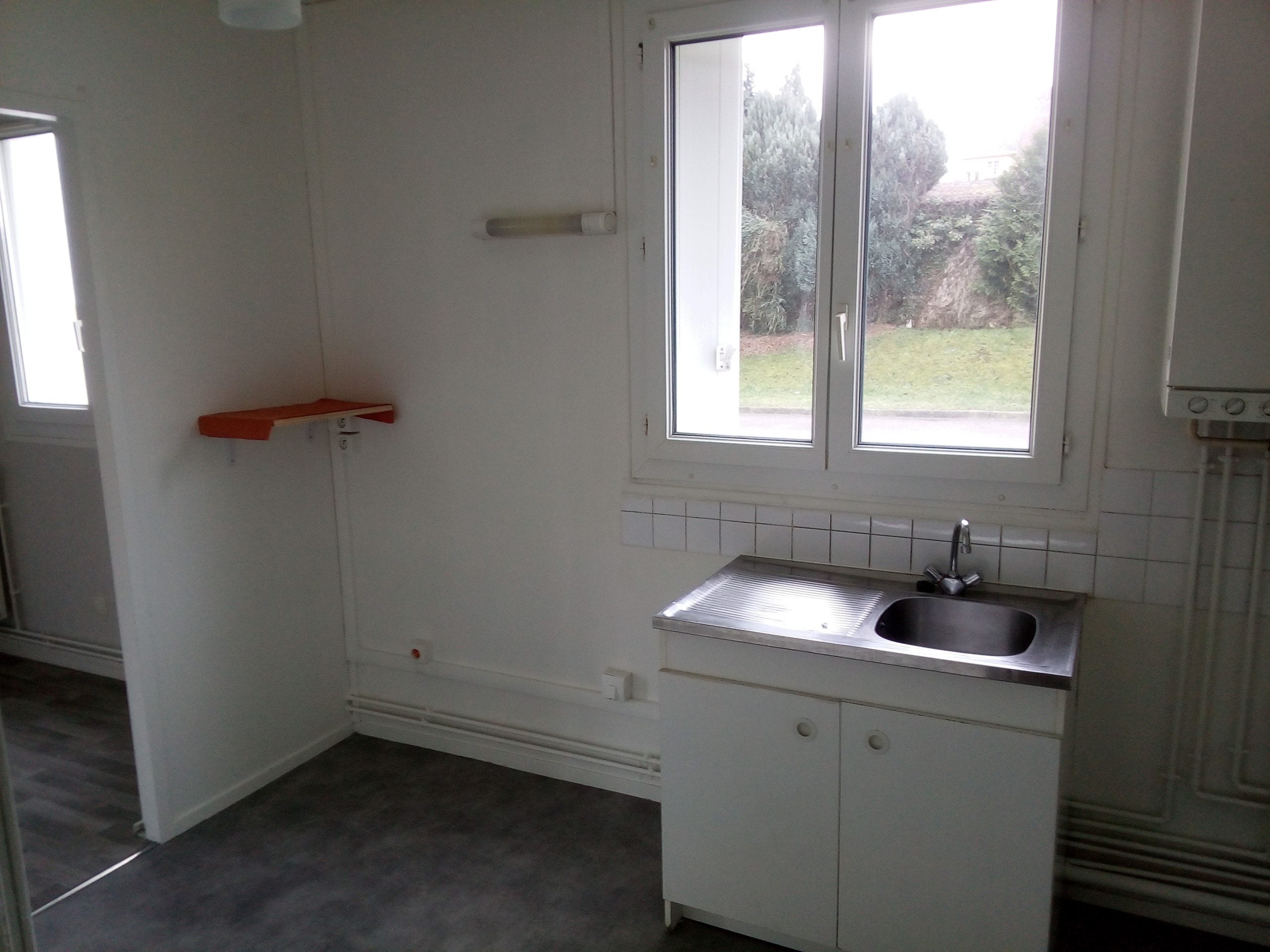 Flat Rue Diderot in Brionne