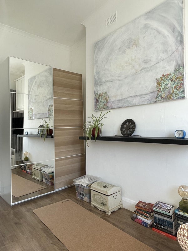 Room Edgware Road in City of Westminster