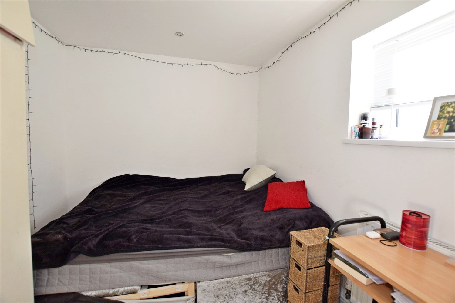 Flat Glamis Street in Arun