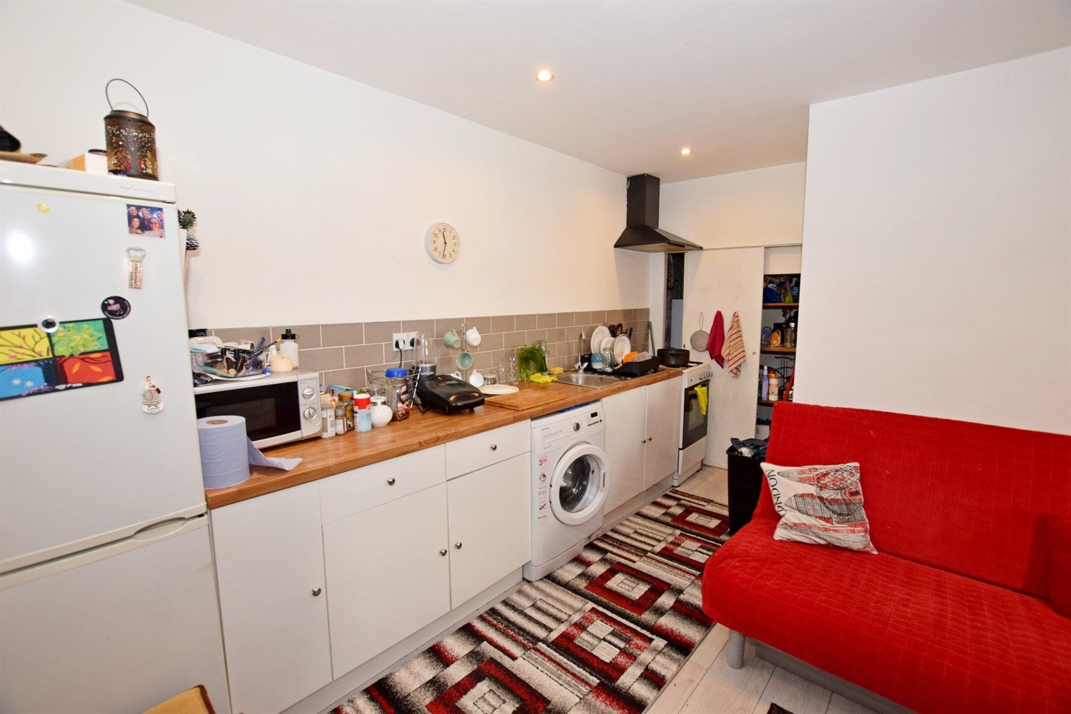 Flat Glamis Street in Arun