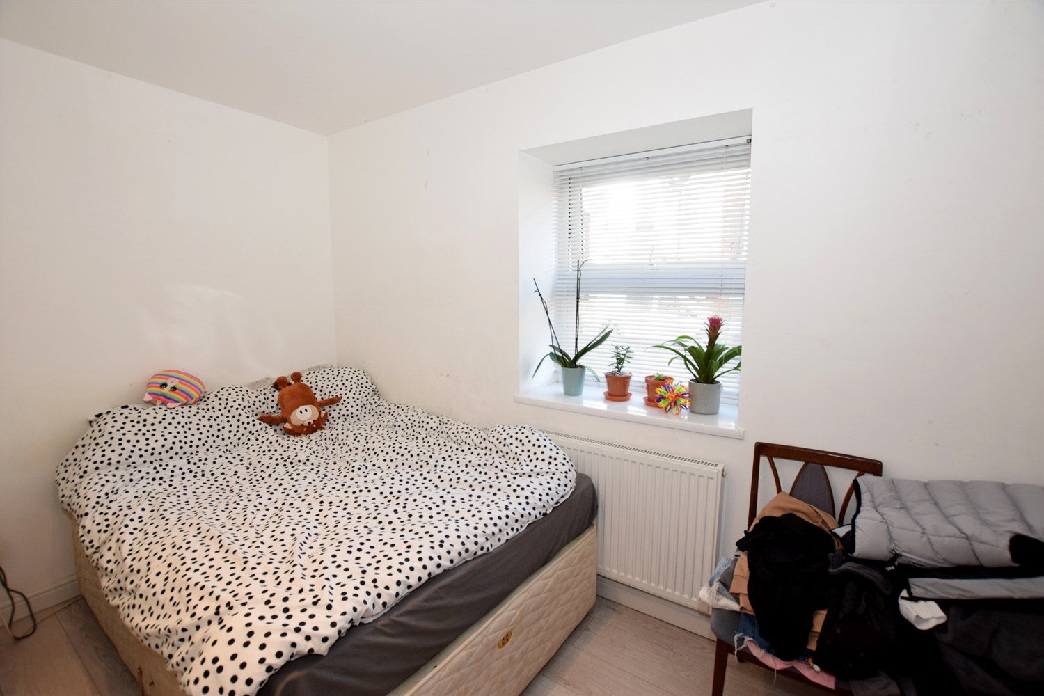 Flat Glamis Street in Arun