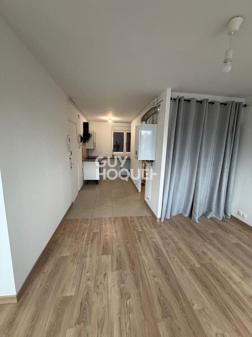 Flat Rue Pierre Brossolette in Elbeuf